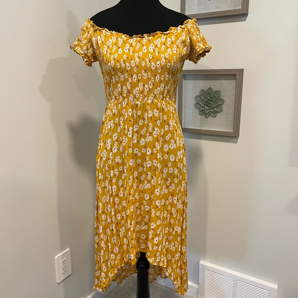 Cupshe Frances Yellow Daisy Floral Smocked Cottagecore Dress EUC - Picture 2 of 12